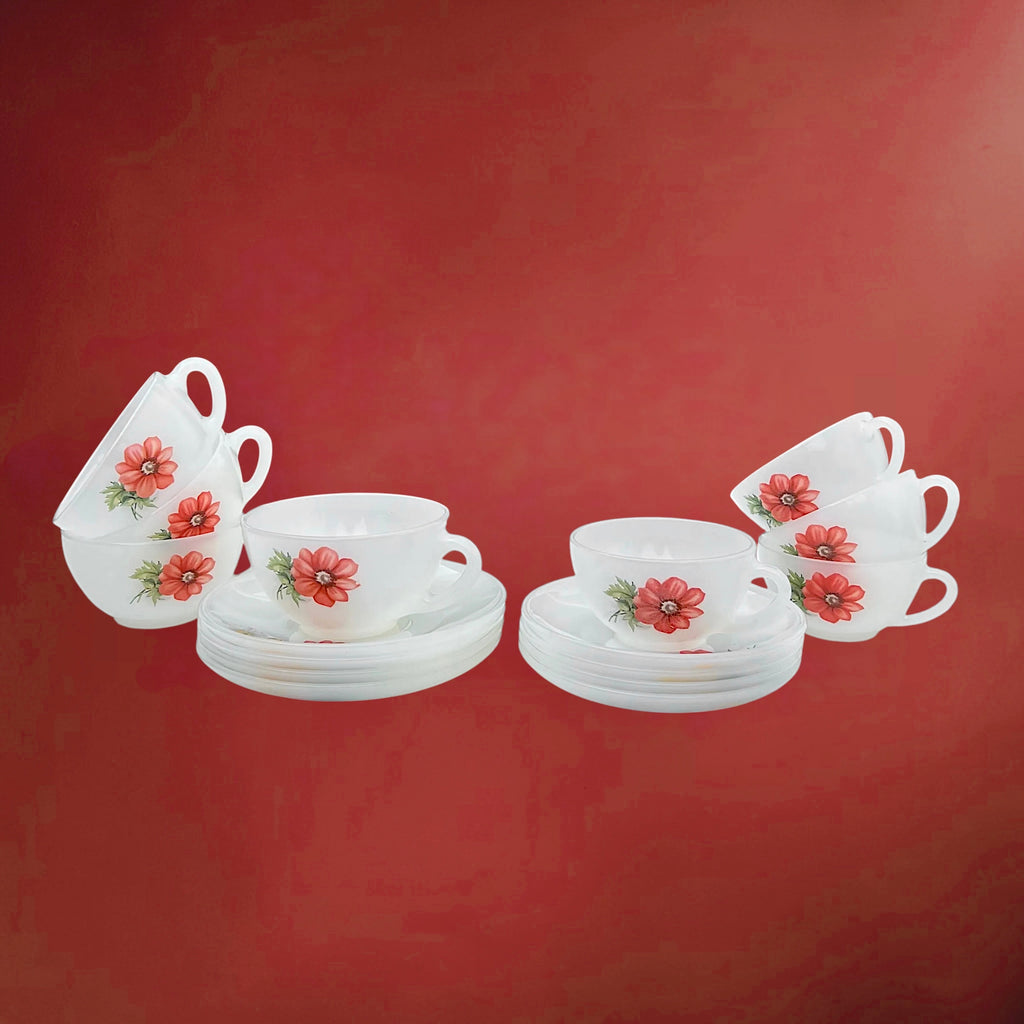 Service Arcopal Flore – 8 Tasses et 8 Soucoupes – Années 70