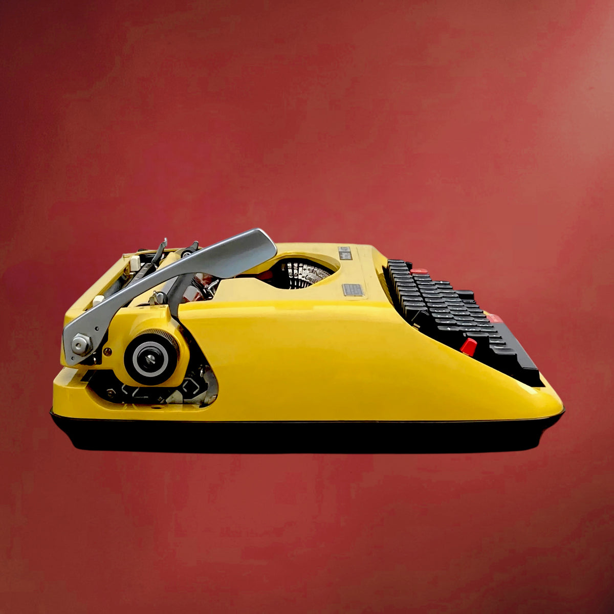 Machine à Écrire Brother 440TR Jaune AZERTY avec Étui Rigide – 1974