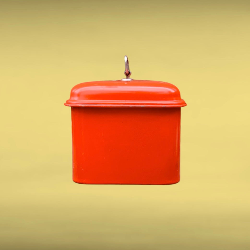 Petit coffre métallique vintage rouge orangé mallette métal années 60