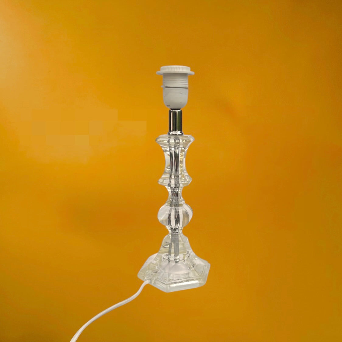 Pied de Lampe Vintage en Lucite / Plexiglas Facetté et Métal Chromé - Style Hollywood Regency 1970