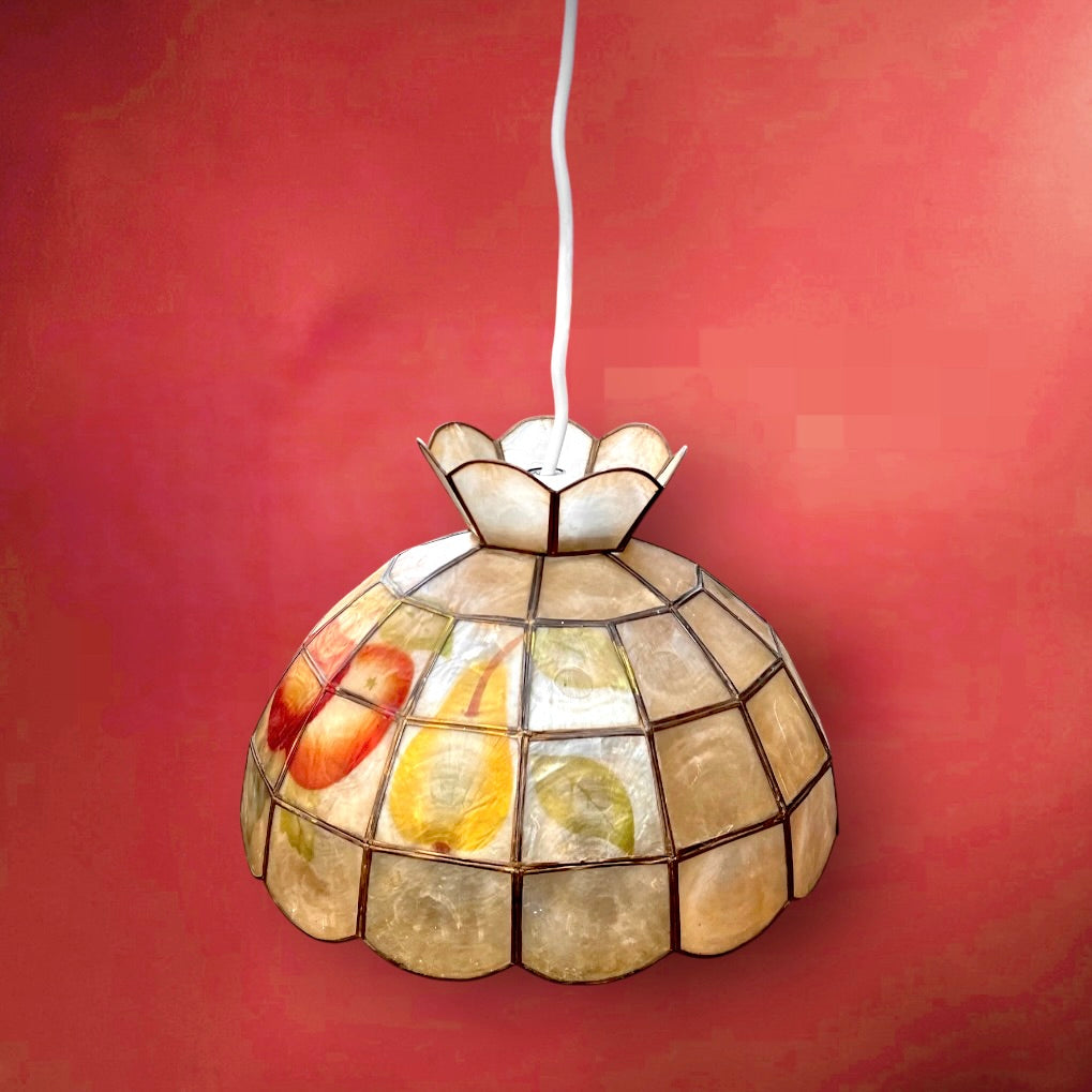 Suspension vintage mother of pearl en nacre et laiton décor fruits – luminaire rétro années 70