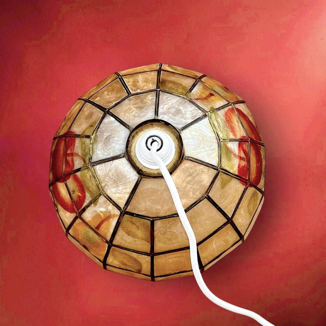 Suspension vintage mother of pearl en nacre et laiton décor fruits – luminaire rétro années 70