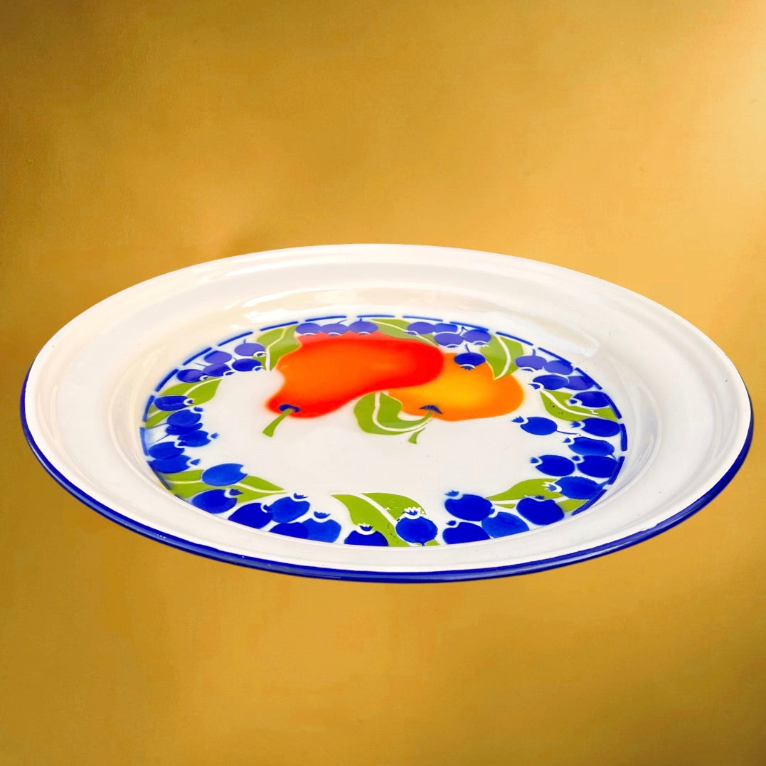 Grand plateau vintage en tôle émaillée décor poires et baies – plateau émail rétro cuisine – grand plateau émaillé 51 cm