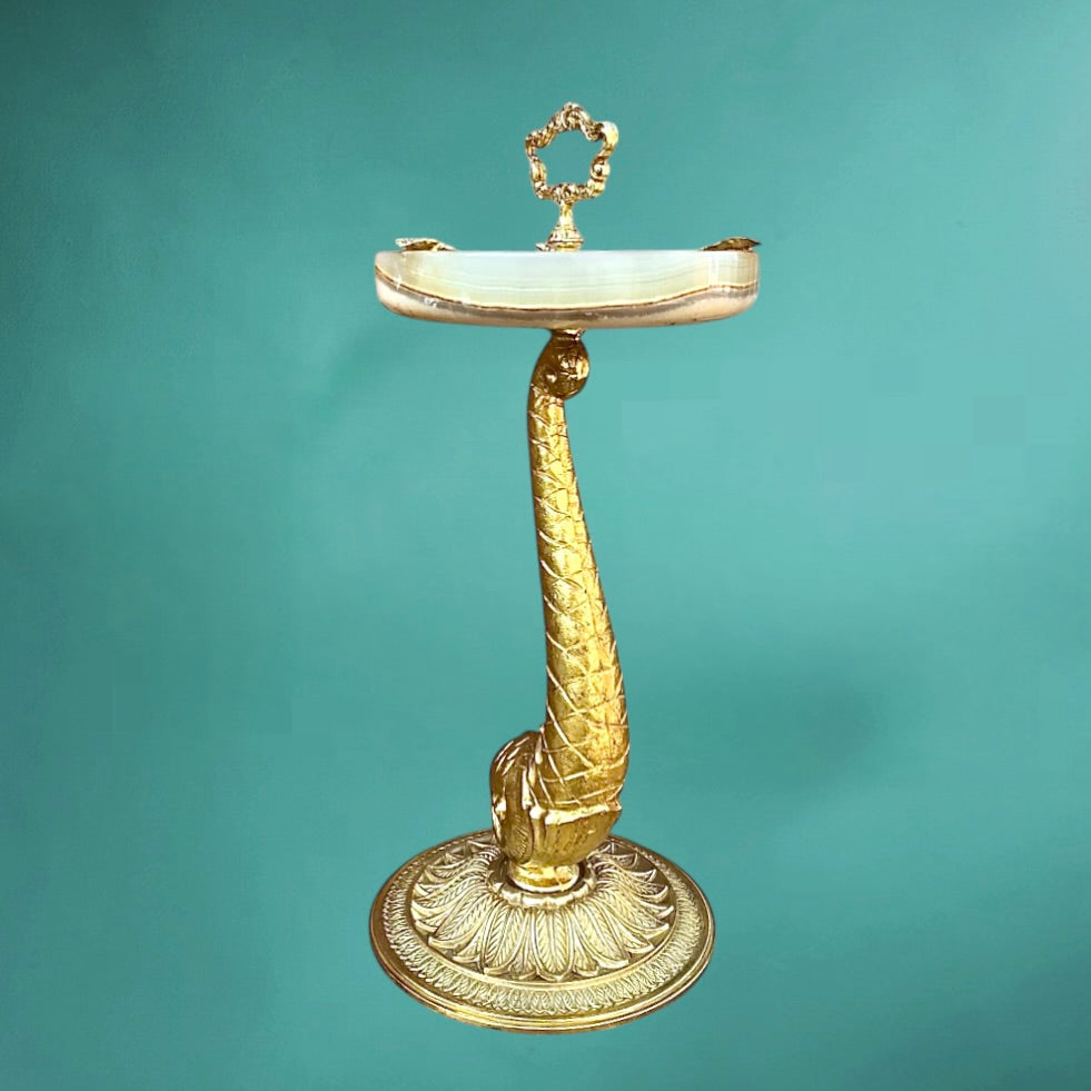 Ancien cendrier sur pied en laiton doré et onyx – poisson stylisé – vintage Hollywood Regency