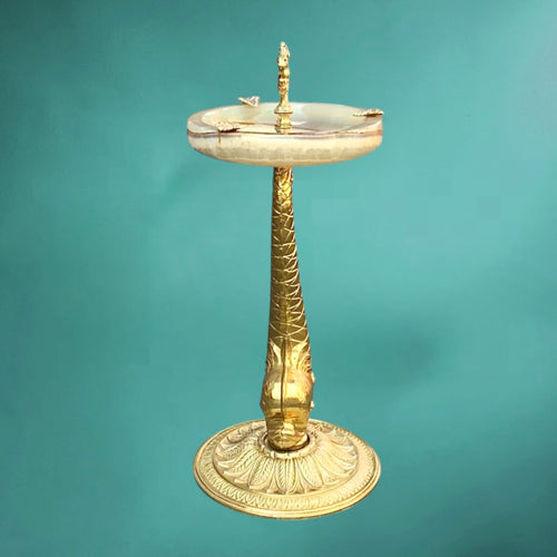 Ancien cendrier sur pied en laiton doré et onyx – poisson stylisé – vintage Hollywood Regency