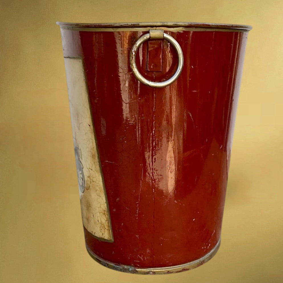 Corbeille vintage en tôle Cadillac 1907 – panier décoratif industriel années 60