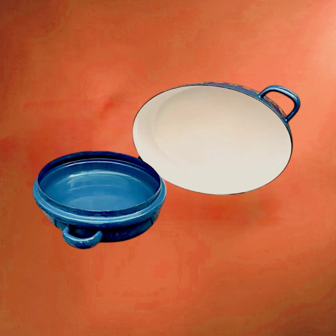 Cocotte vintage en tôle émaillée bleue Siegwerk – décor floral – années 70