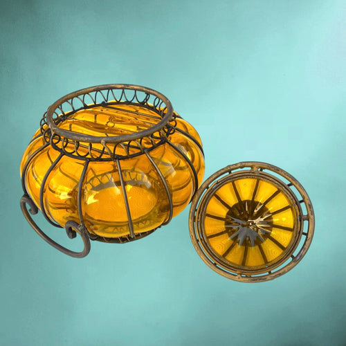 Bonbonnière vintage en verre soufflé ambré et métal – grand pot décoratif années 60