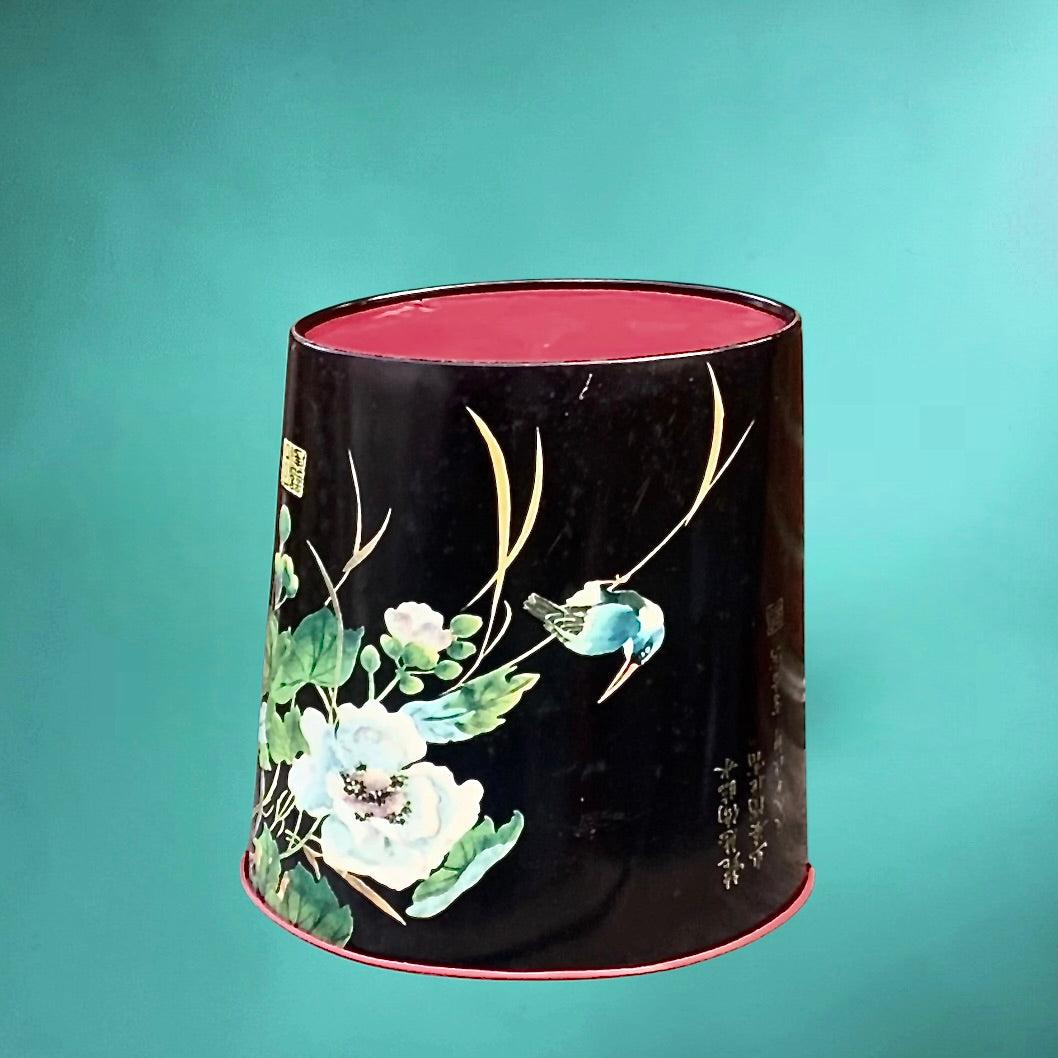 Corbeille à papier vintage Worcester Ware – tôle émaillée noire décor asiatique – années 1960