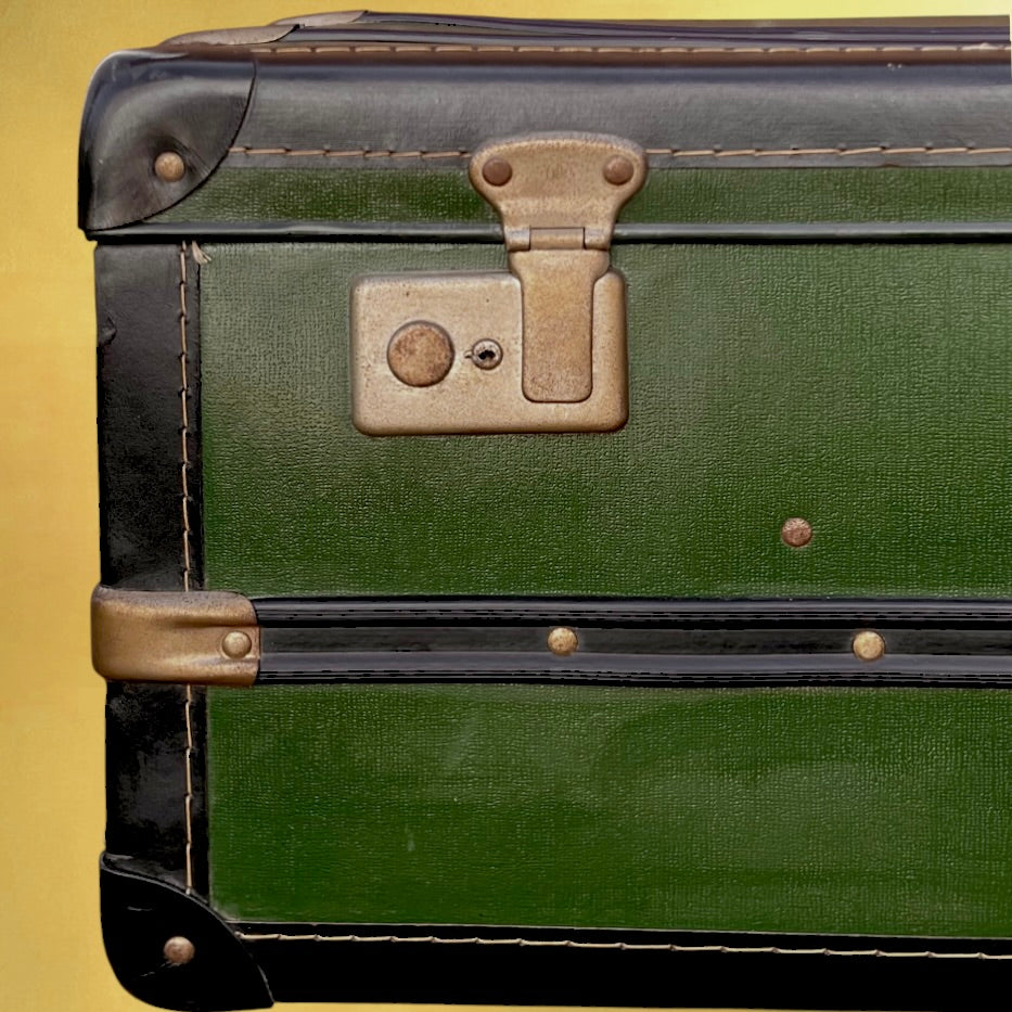 Grande valise vintage verte 1950 – malle ancienne fibre vulcanisée – bagage rétro déco – rangement vintage – trunk suitcase