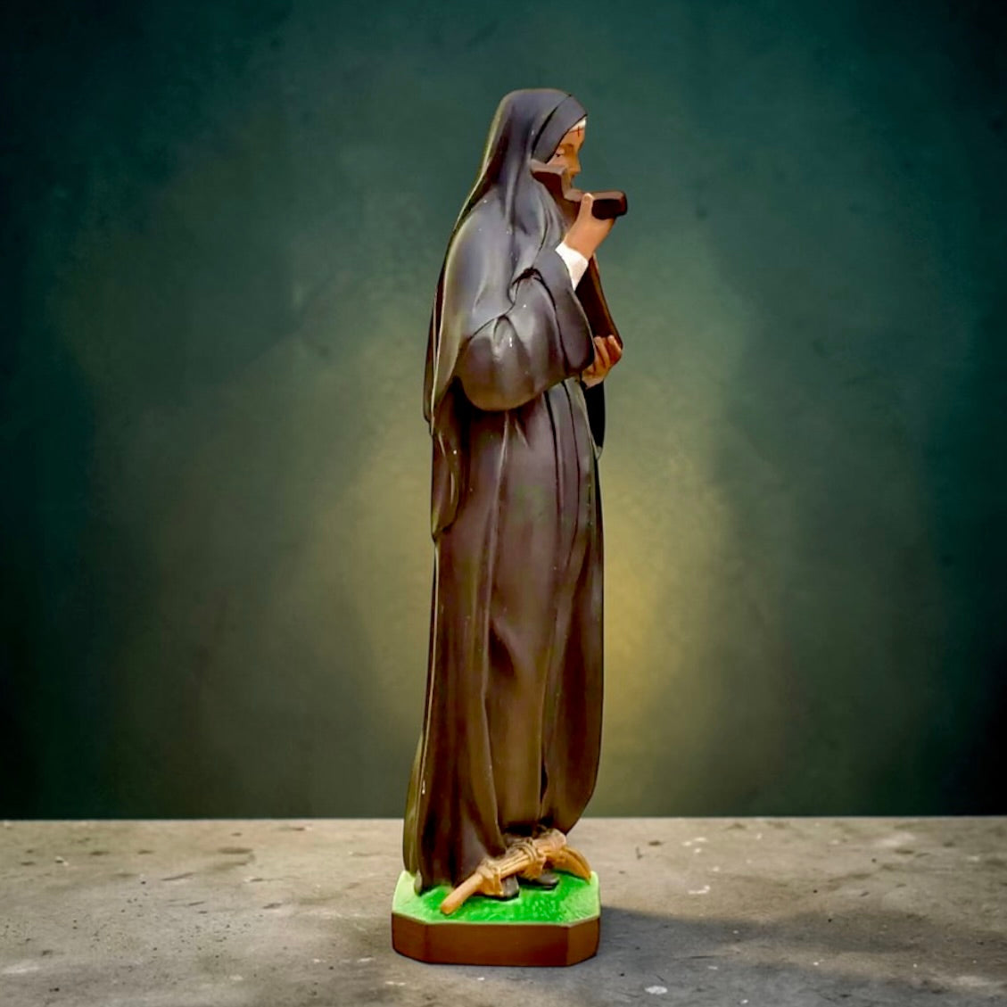 Statue Sainte Rita vintage – résine peinte main Italie 40 cm