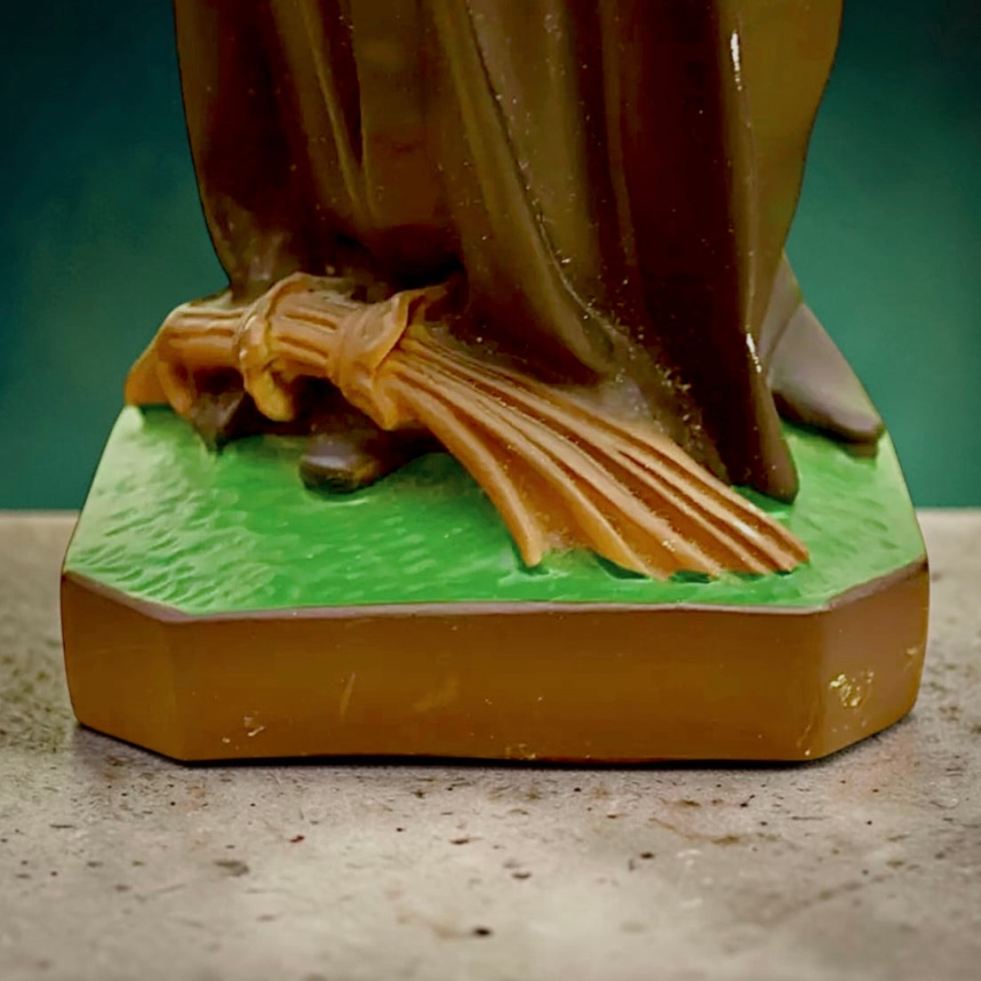 Statue Sainte Rita vintage – résine peinte main Italie 40 cm