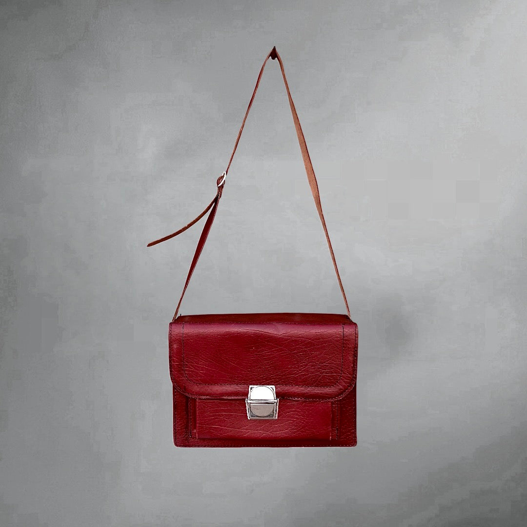 sac appareil photo vintage cuir bordeaux – sacoche rigide bandoulière – années 60 70