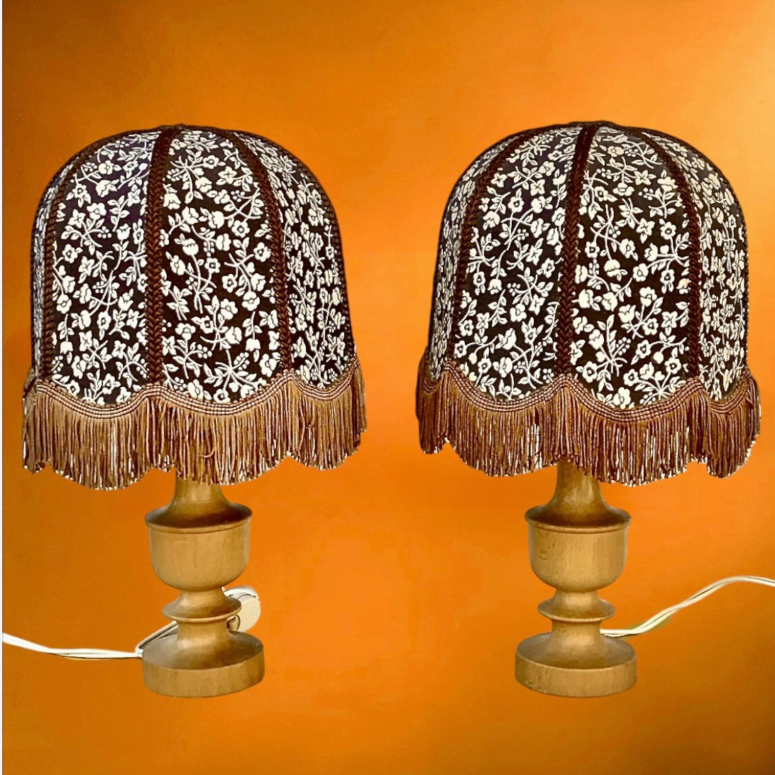 Paire lampes vintage bois abat-jour tissu franges années 70 lampe chevet rétro