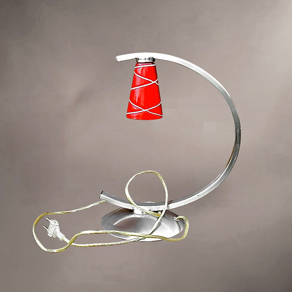 Lampe design vintage aluminium courbe abat-jour rouge Massive