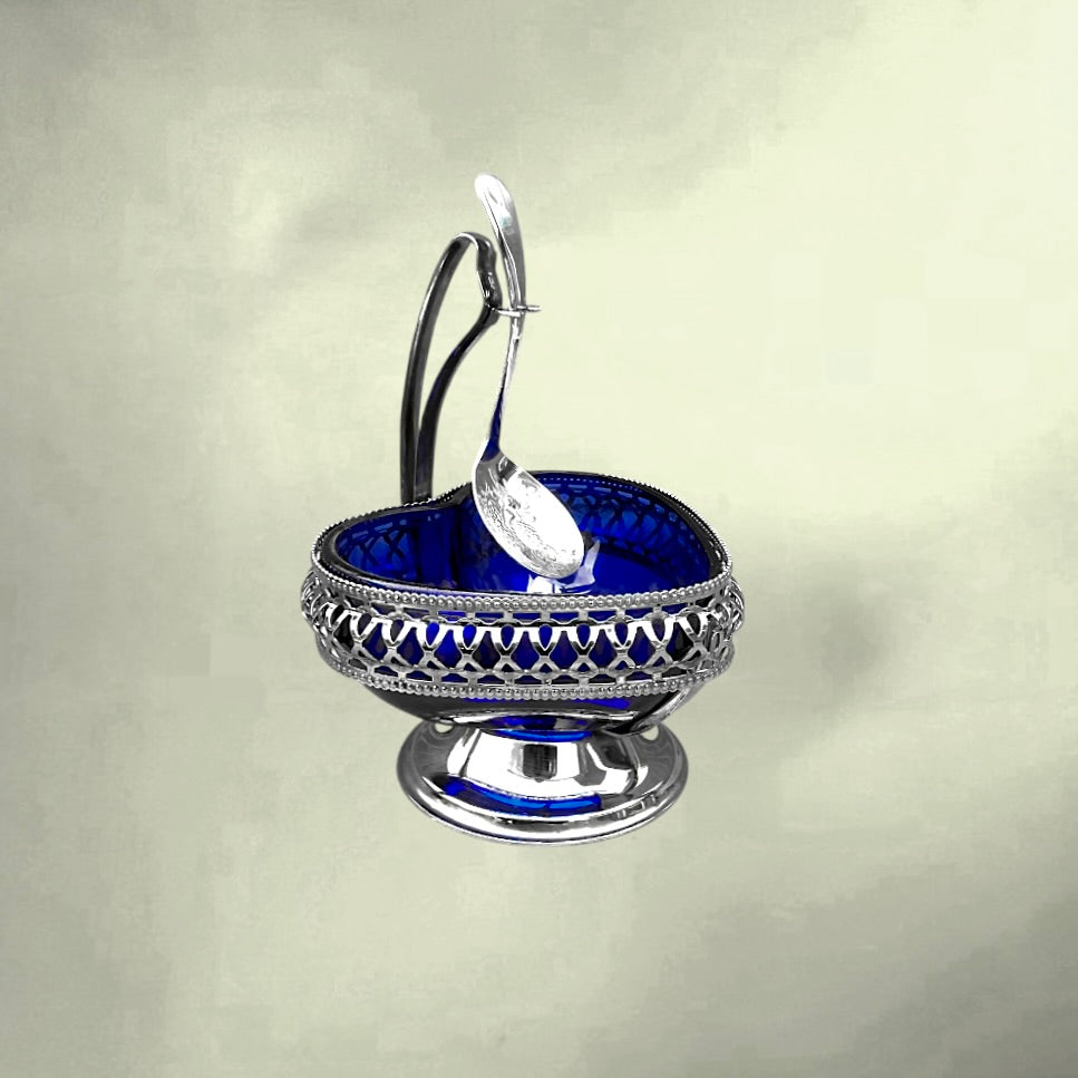 Sucrier vintage en verre bleu cobalt et métal chromé avec cuillère – Angleterre – design cœur