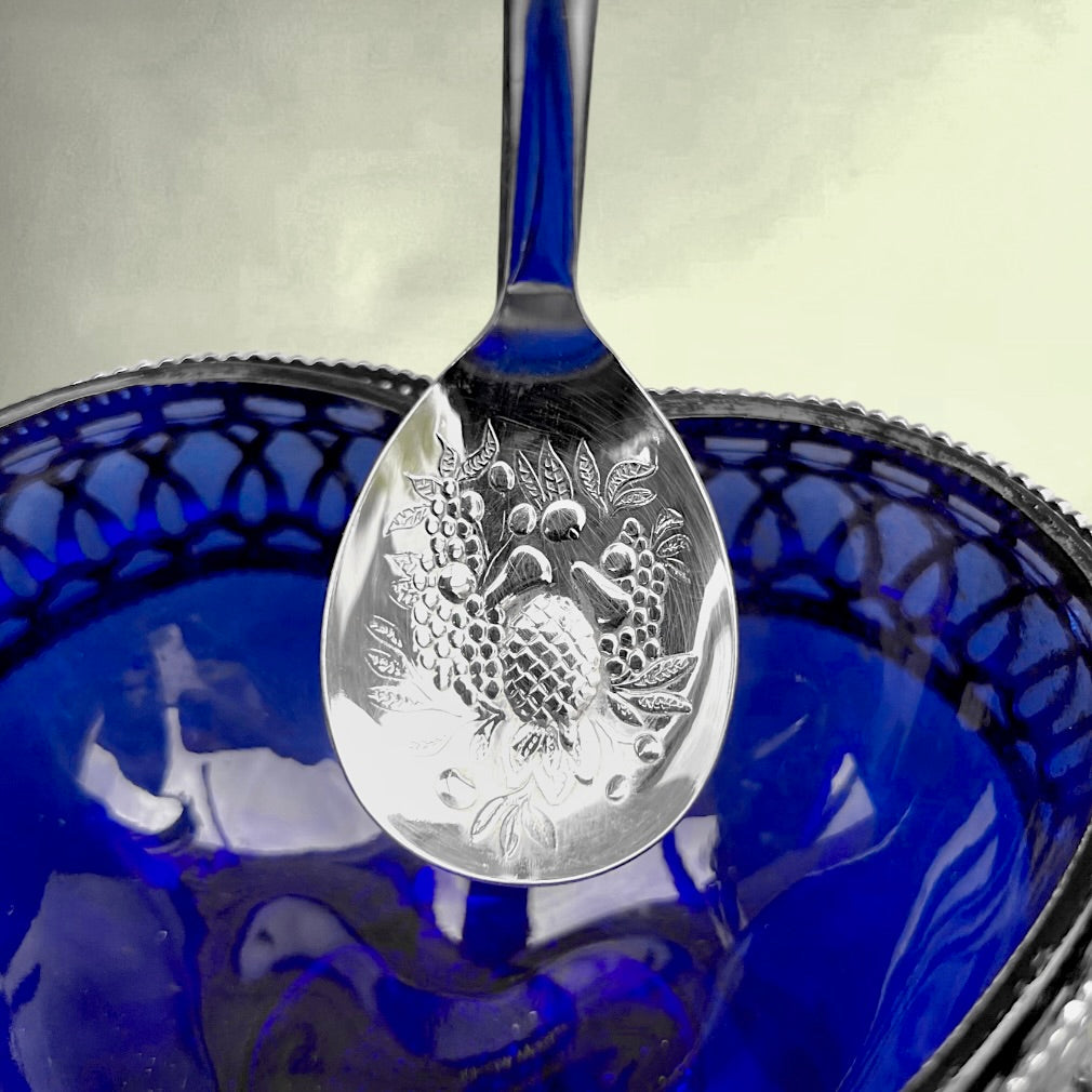 Sucrier vintage en verre bleu cobalt et métal chromé avec cuillère – Angleterre – design cœur