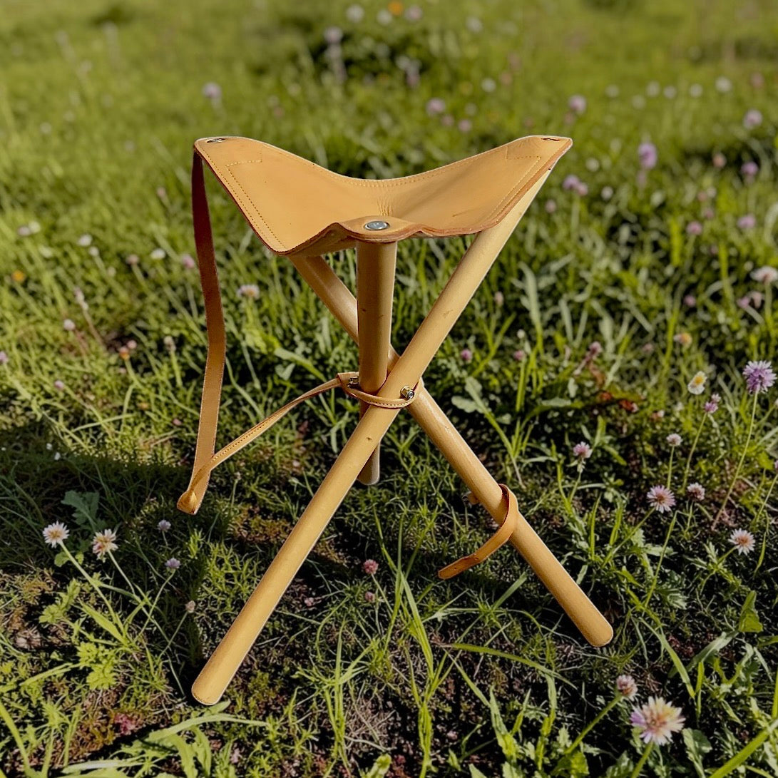 Tabouret pliant vintage bois et cuir avec sangle