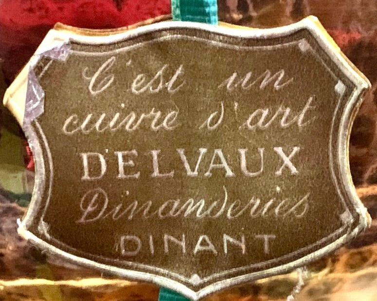 Grande cruche Dinant Delvaux cuivre martelé laiton années 60