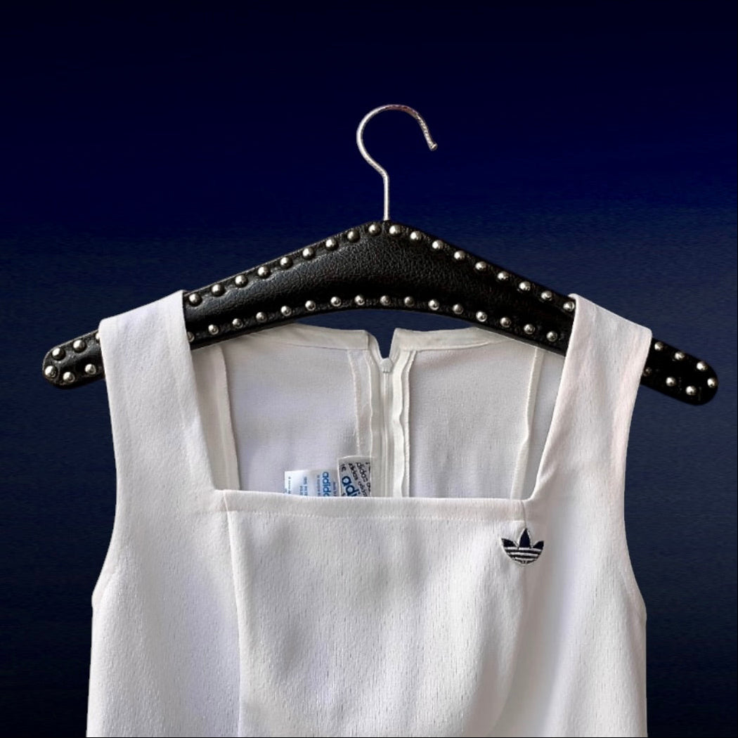 Robe de tennis ADIDAS vintage blanche – Made in England – années 70 – logo trèfle – sportswear rétro