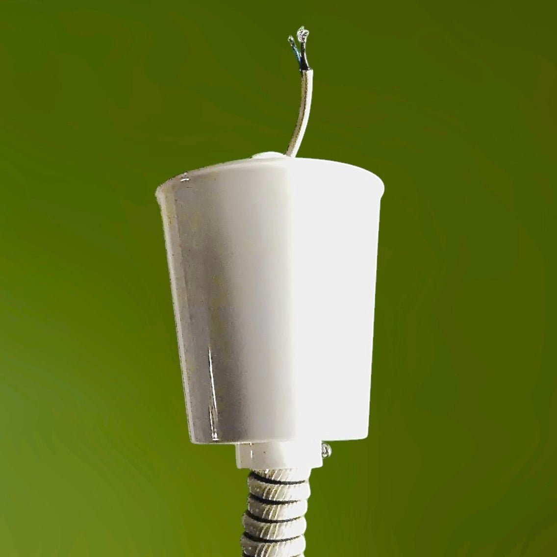 Suspension monte-et-baisse vintage en céramique blanche – abat-jour parapluie – luminaire rétro élégant