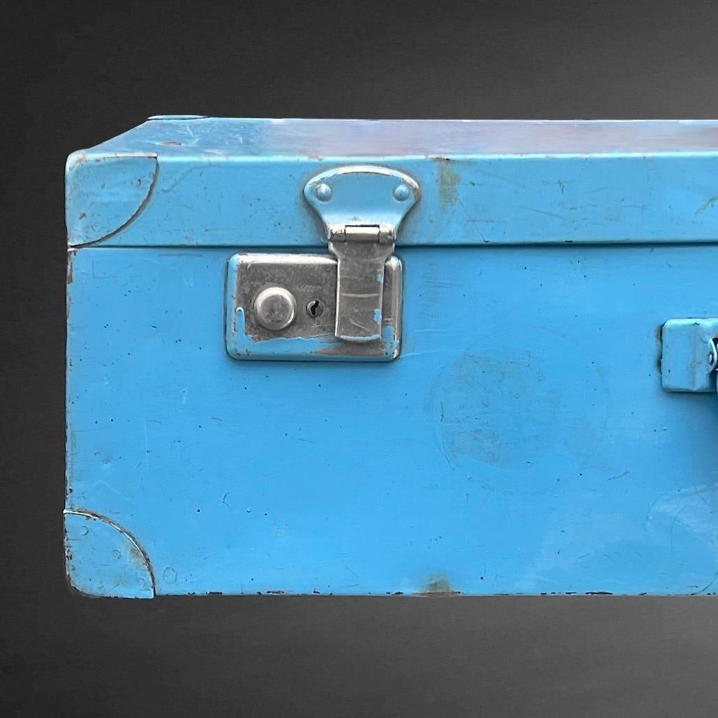 Grande valise métallique vintage bleue malle métal ancienne