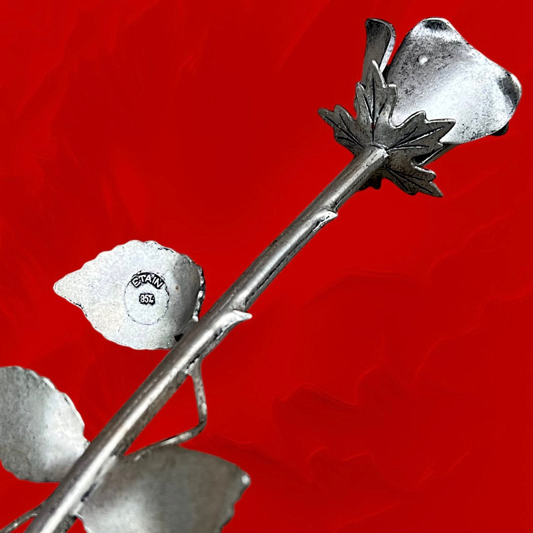 Rose en étain 85% décorative vintage – sculpture florale métal – objet romantique rétro