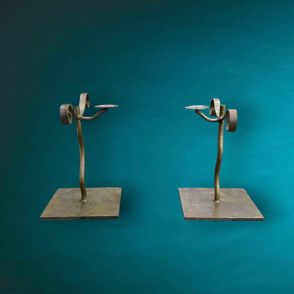 Paire de bougeoirs en fer forgé – vintage artisanal brutaliste