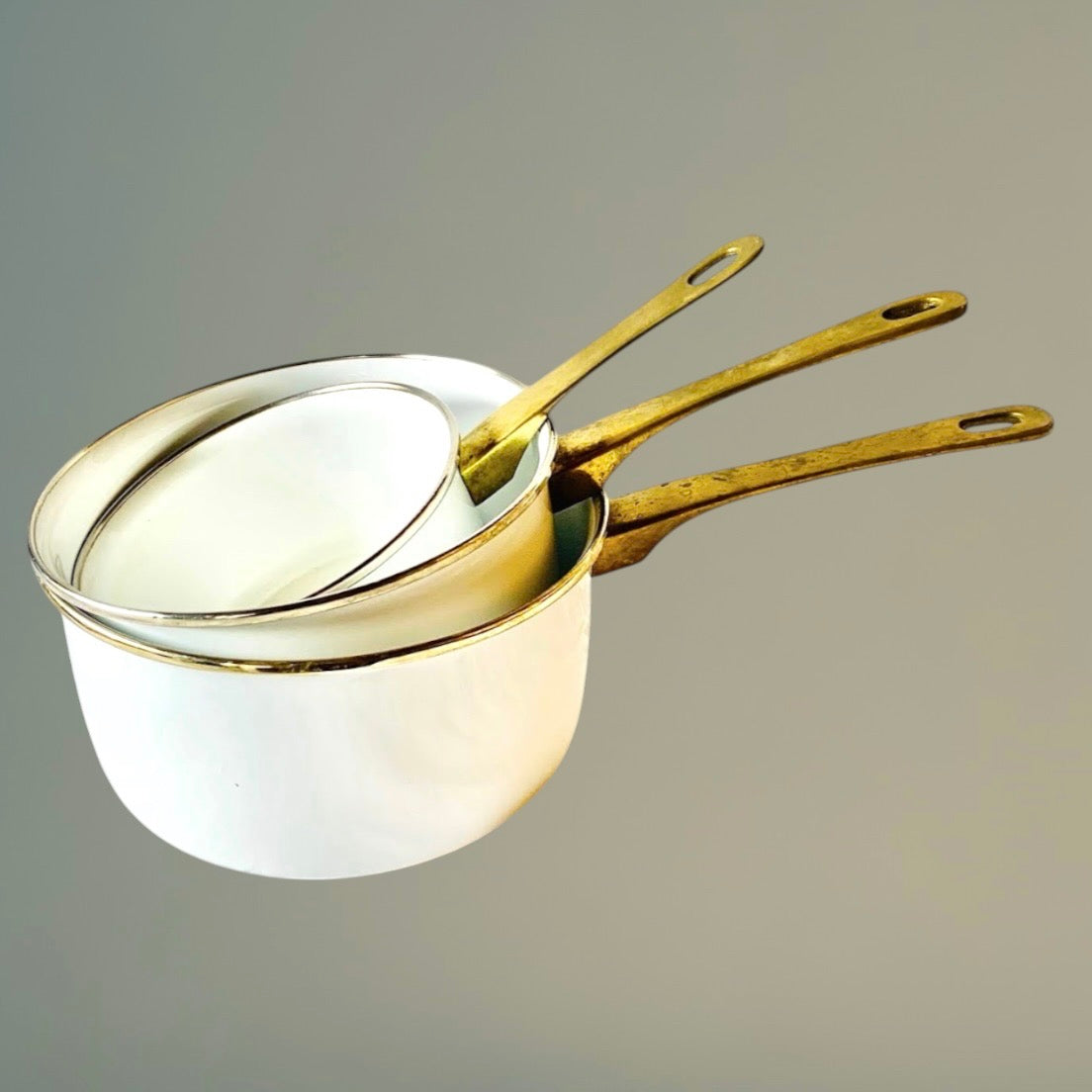Casseroles Anciennes Tôle Émaillée Blanche Laiton Lot 3 Vintage Cuisine