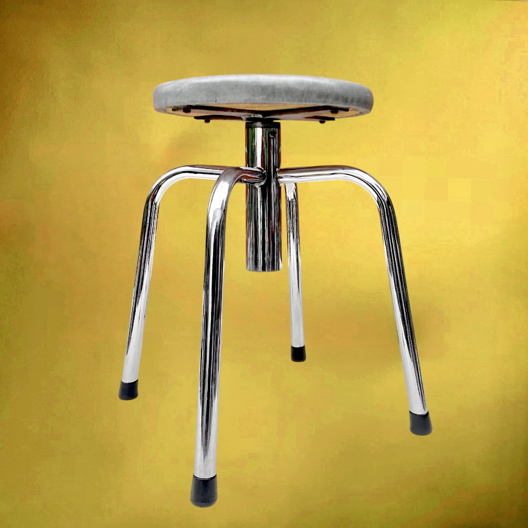 Tabourets industriels réglables acier chromé skaï gris années 70 style atelier design