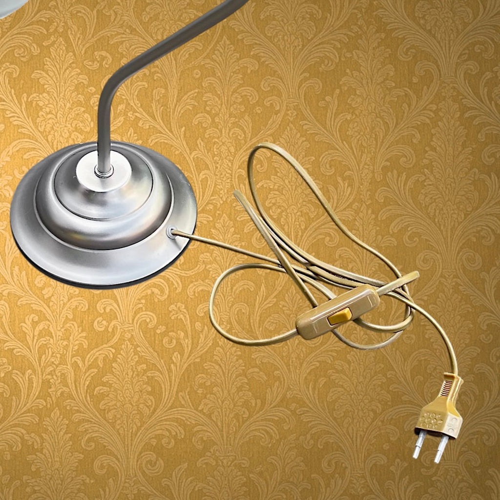 Lampe col de cygne vintage Massive métal argenté et doré verre dépoli années 70