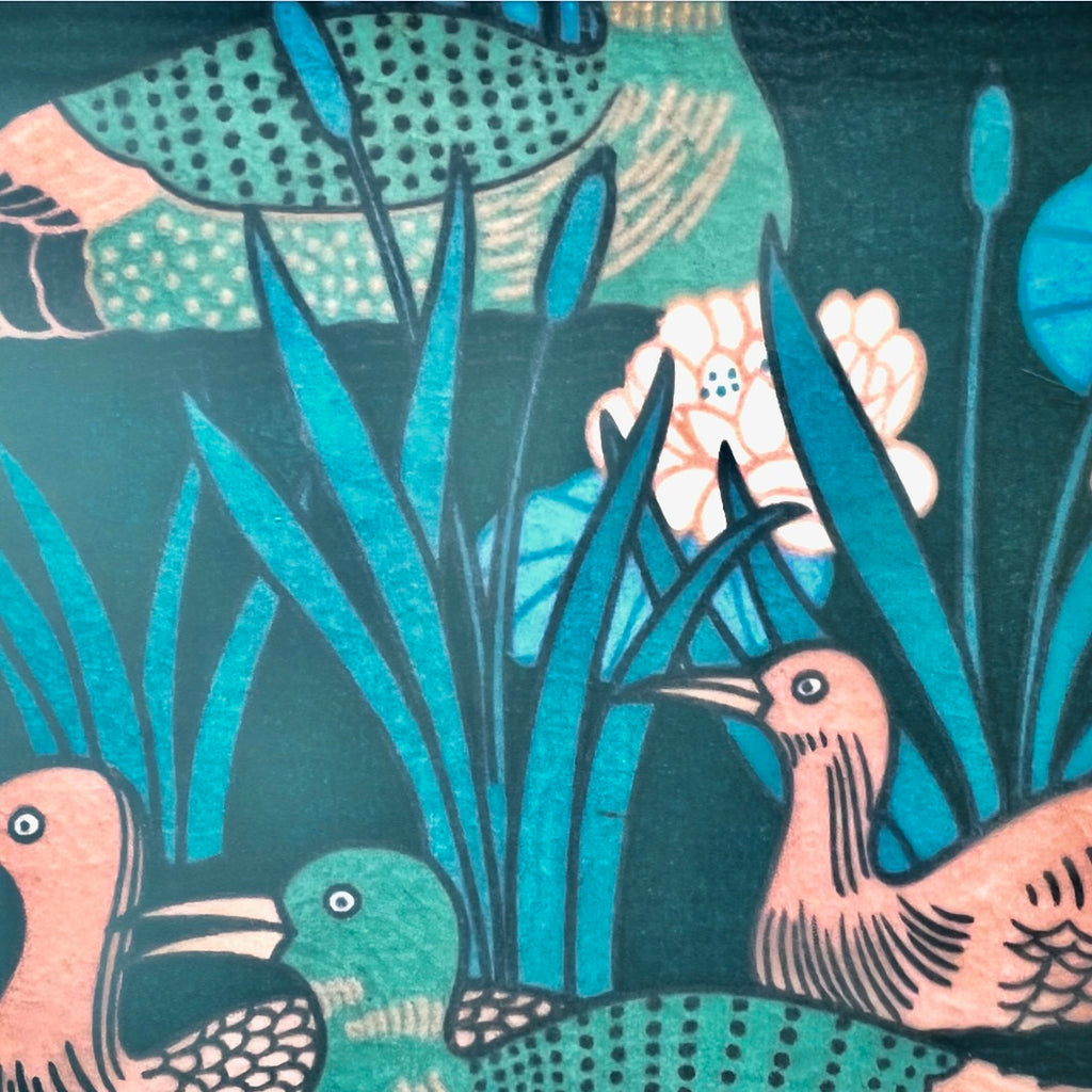Plateau ancien en fibre de verre – Cadre en bambou et rotin – Décor oiseaux