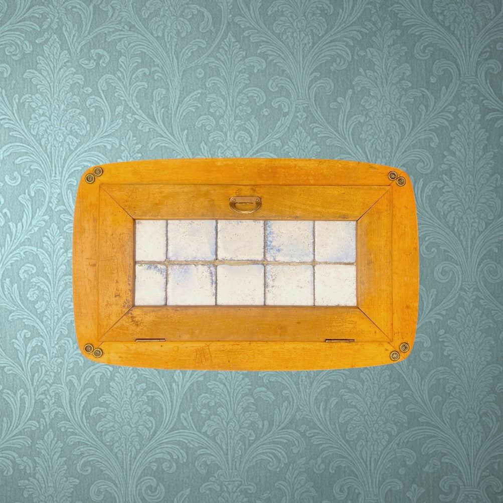 Boîte a pain ancienne en bois et céramique – Motif floral – Allemagne - Années 50