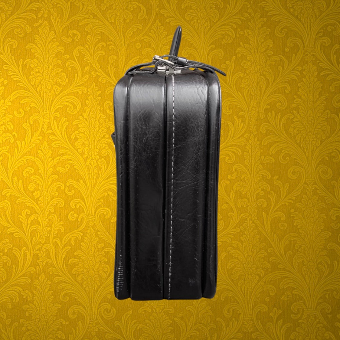 Petite Valise Rétro Skaï Noir Fermoir Métal Années 60