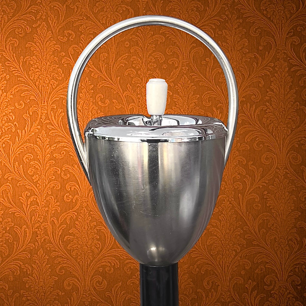 Cendrier sur pied Mettawa aluminium poli et métal chromé années 1970 design hollandais