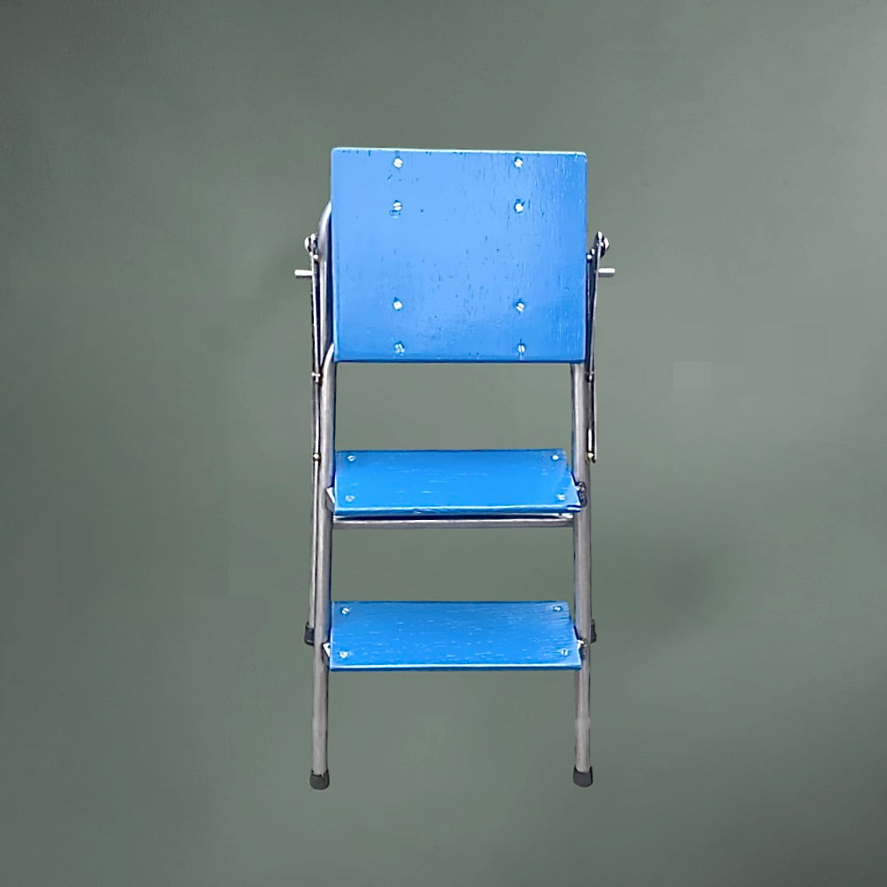 Escabeau pliant ancien en métal et bois peint bleu Années 60 70