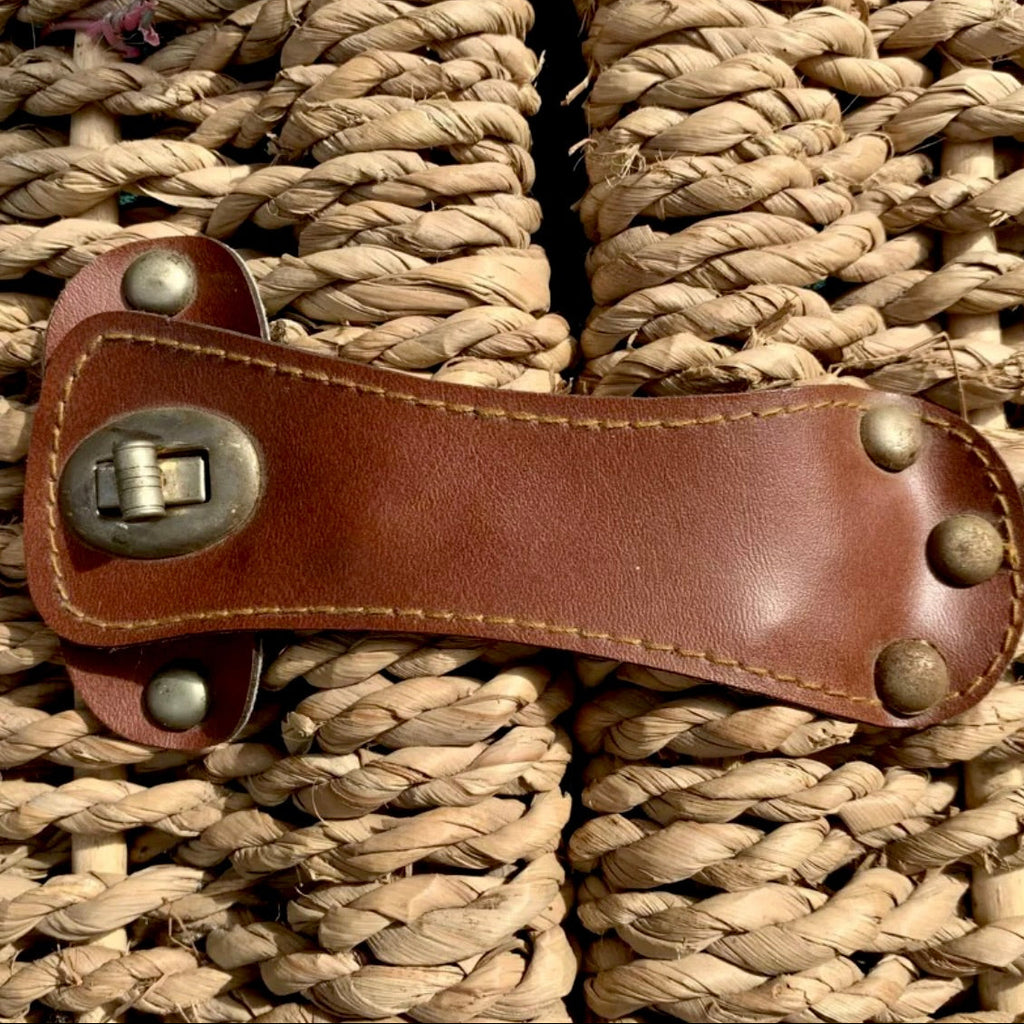 Panier de Pique-Nique Osier et Bois Fermoir Cuir Intérieur Écossais Années 70
