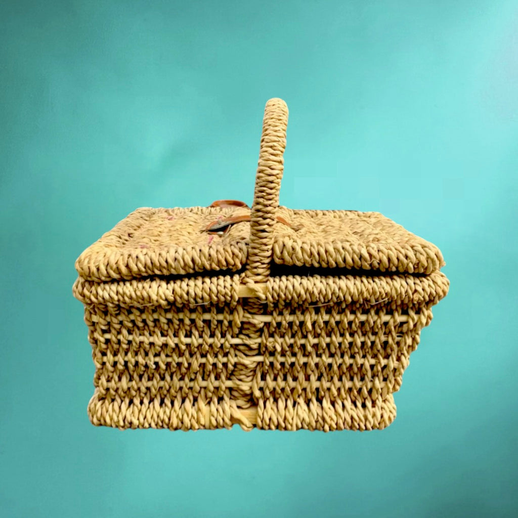 Panier de Pique-Nique Osier et Bois Fermoir Cuir Intérieur Écossais Années 70