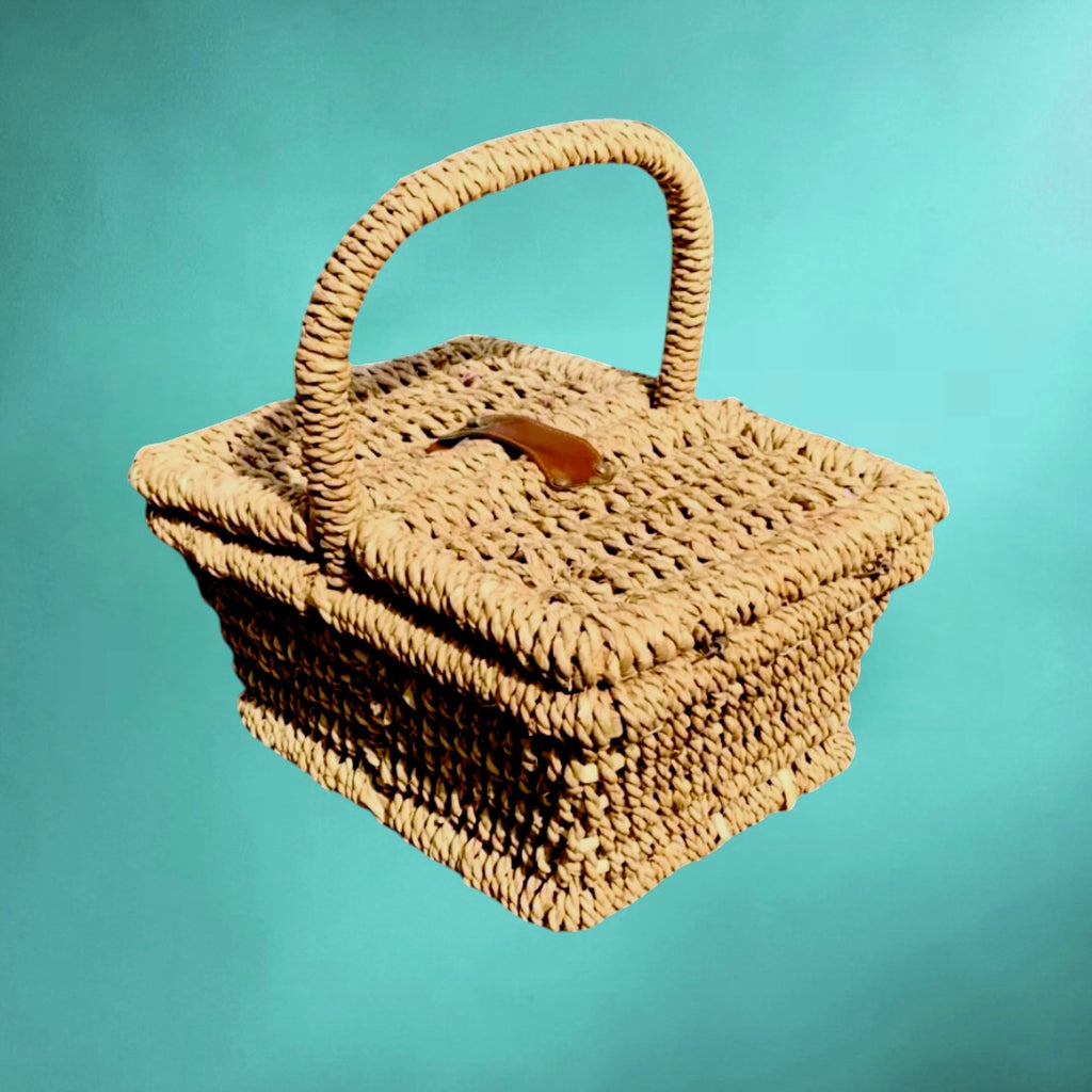 Panier de Pique-Nique Osier et Bois Fermoir Cuir Intérieur Écossais Années 70