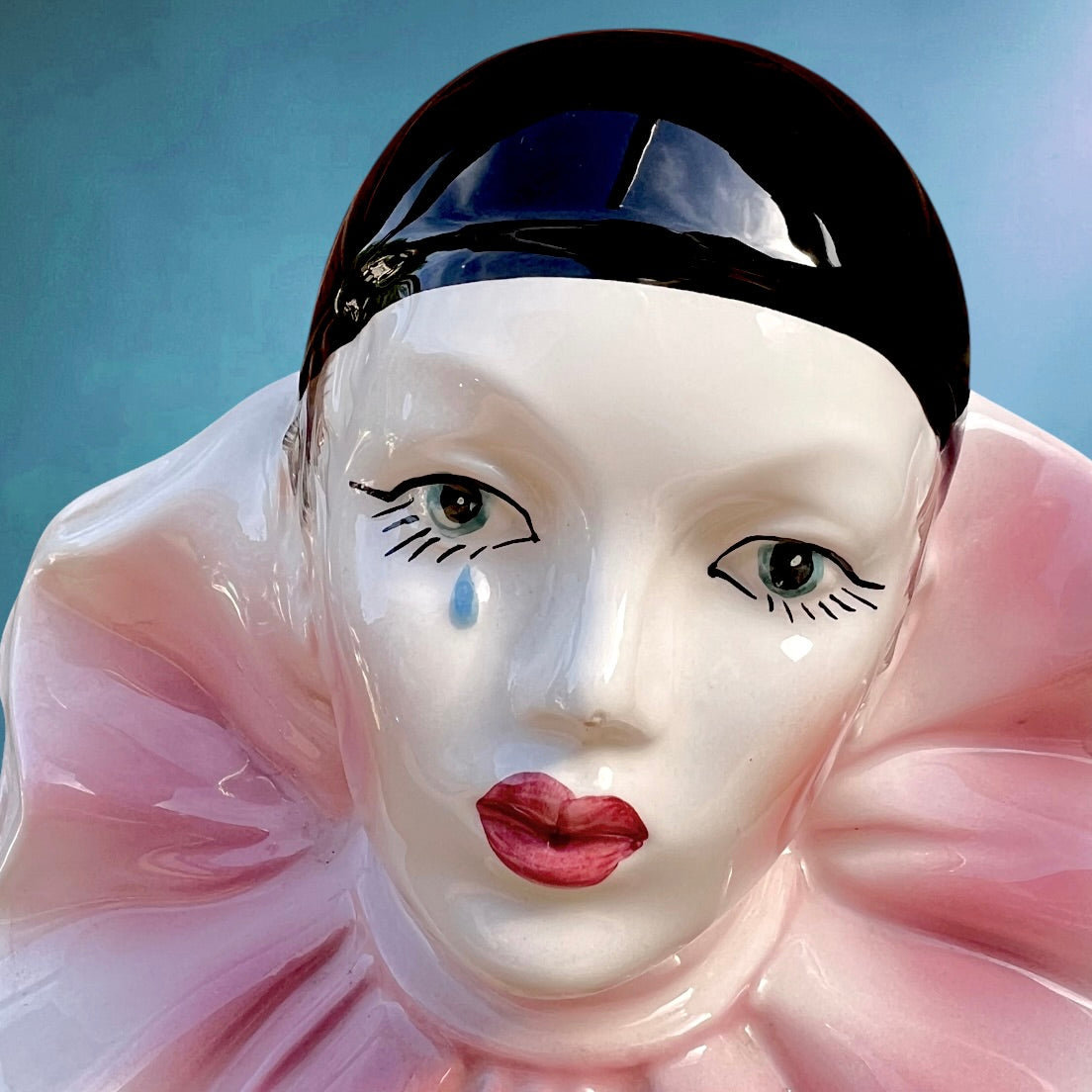 Ancienne Tirelire Pierrot en Céramique Blanche Rose et Noire Années 80