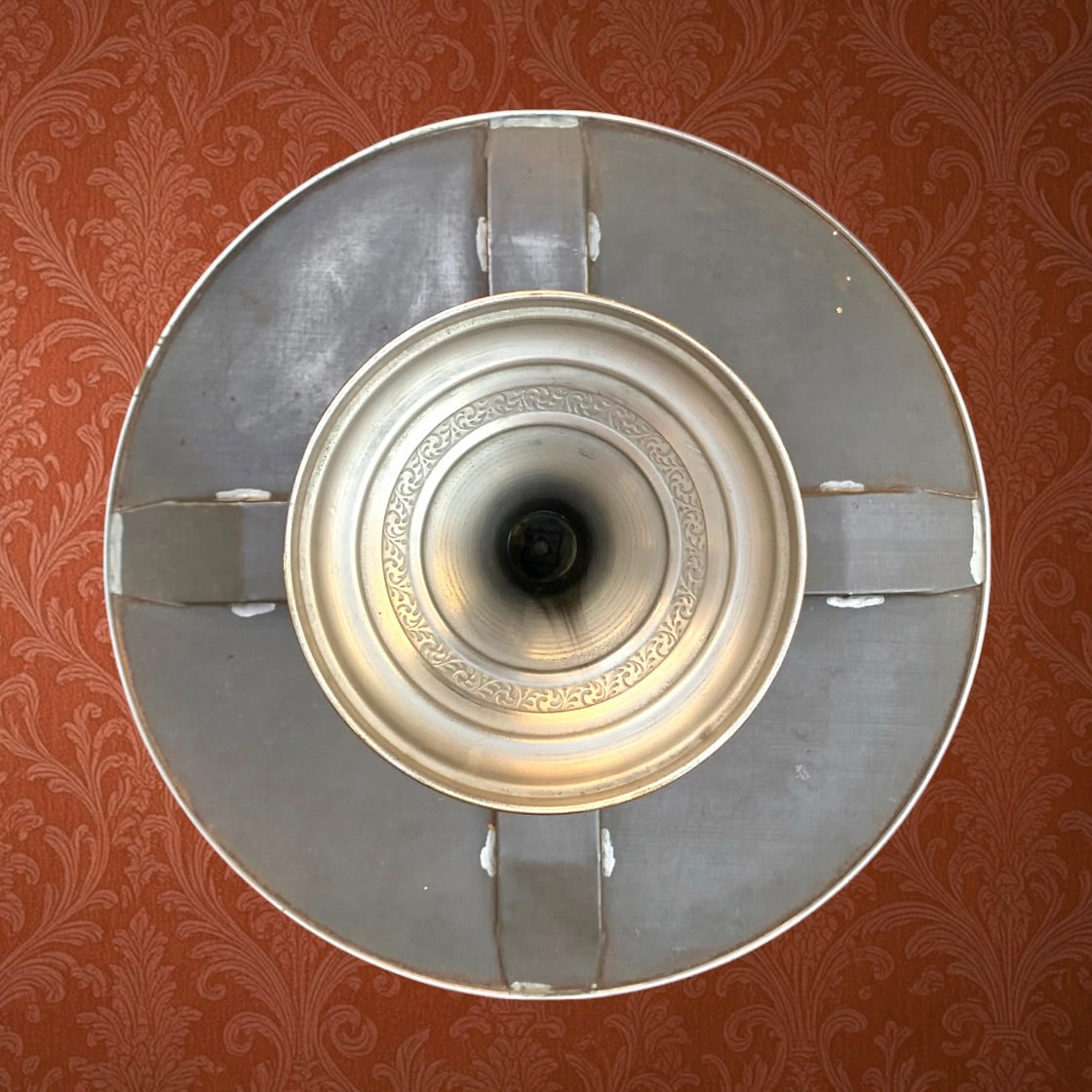 Plat à Gâteau Vintage sur Pied en Verre Décor Fruits et Inox - Années 60