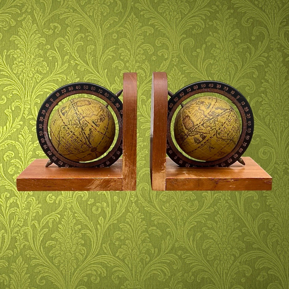 Serre livres bois globes terrestres anciens