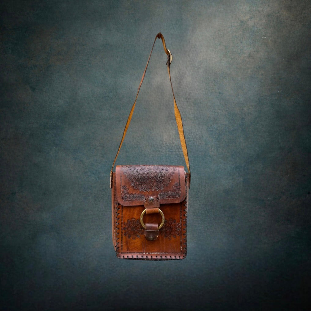 
Ancien Sac en Cuir Estampé Espagne Elche Bandoulière Réglable Années 70