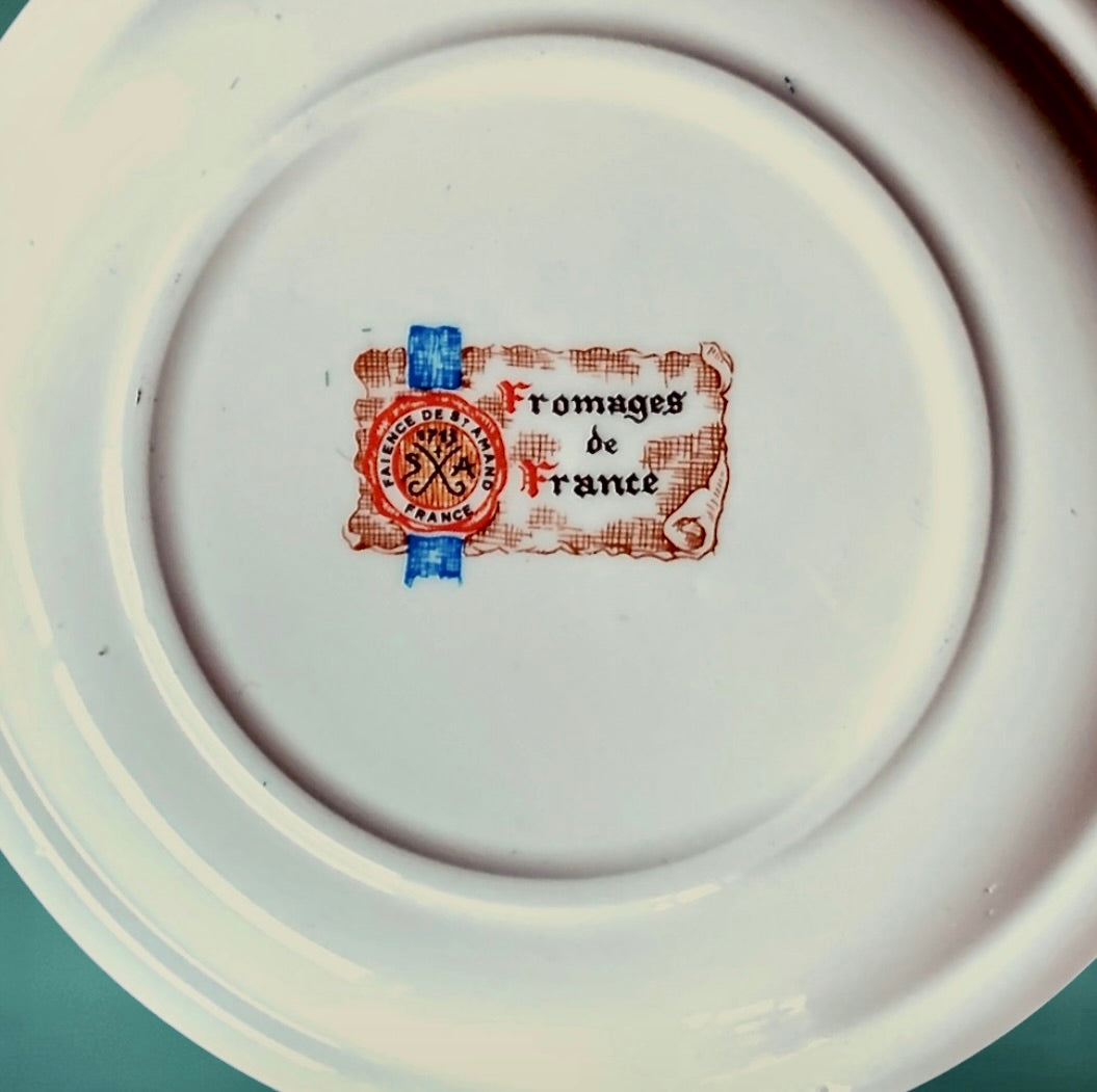 Série de 6 Assiettes publicitaires Fromages de France en Faïence Saint-Amand – années 60
