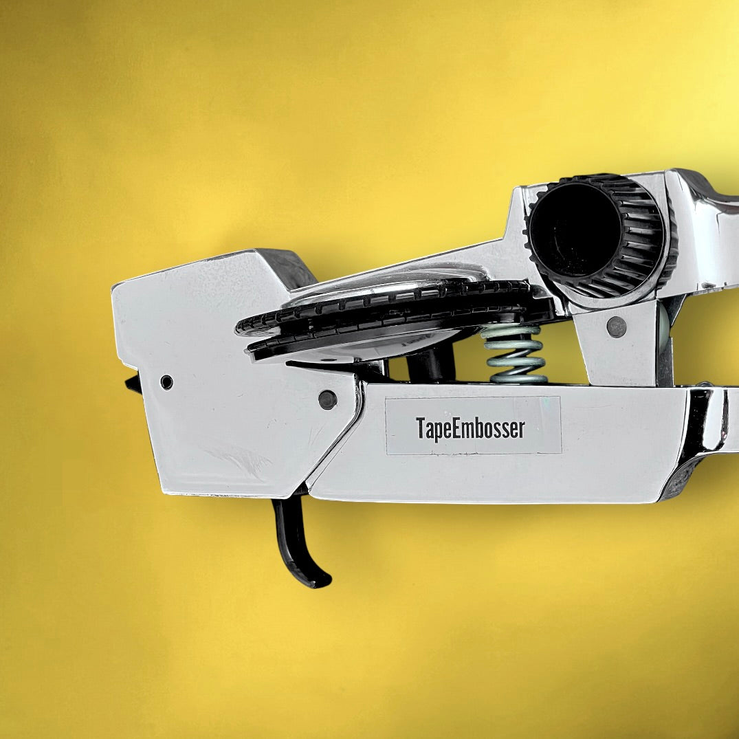 Ancienne Étiqueteuse APSCO TapeEmbosser TE 50 Deluxe Métal Chromé Avec Boîte et Notice Années 60