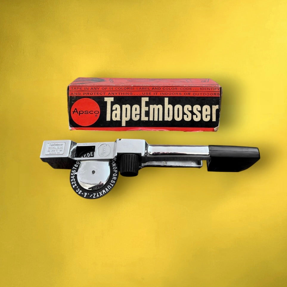 Étiqueteuse APSCO TapeEmbosser TE 50 Deluxe Avec Boîte d’Origine
