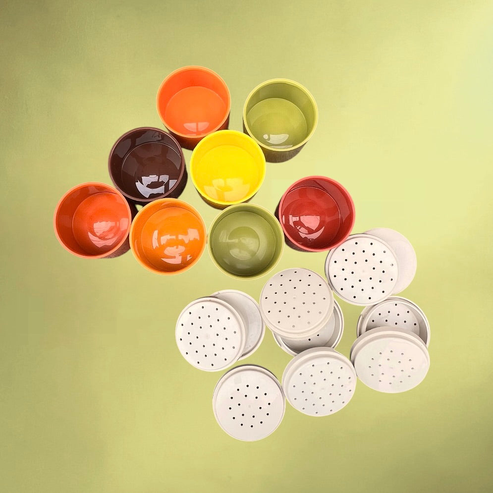 Tupperware 1308 - Tours de Pots à Épices en Plastique Coloré Pop – Made in Belgium - Années 70