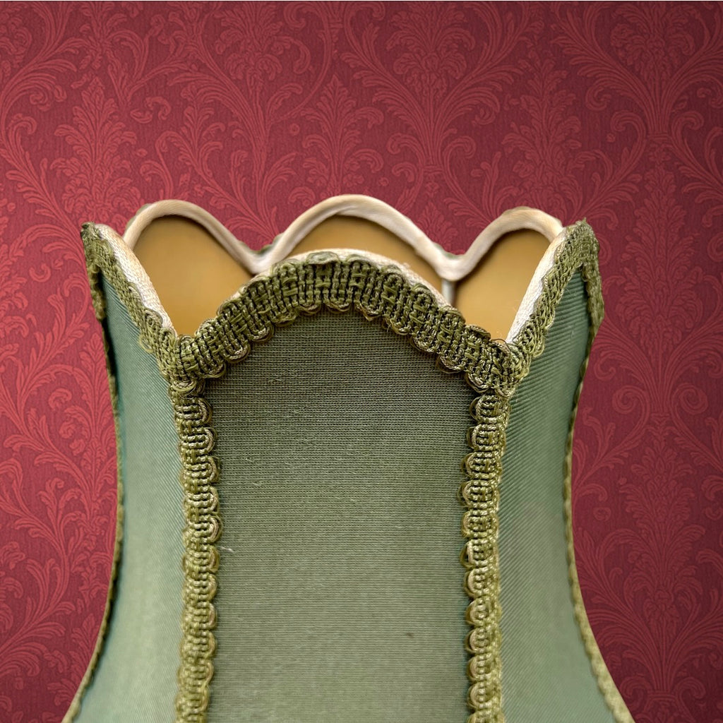 Lampe en Métal Doré et Albâtre avec Abat-jour Frangé Style Hollywood Regency - Années 70
