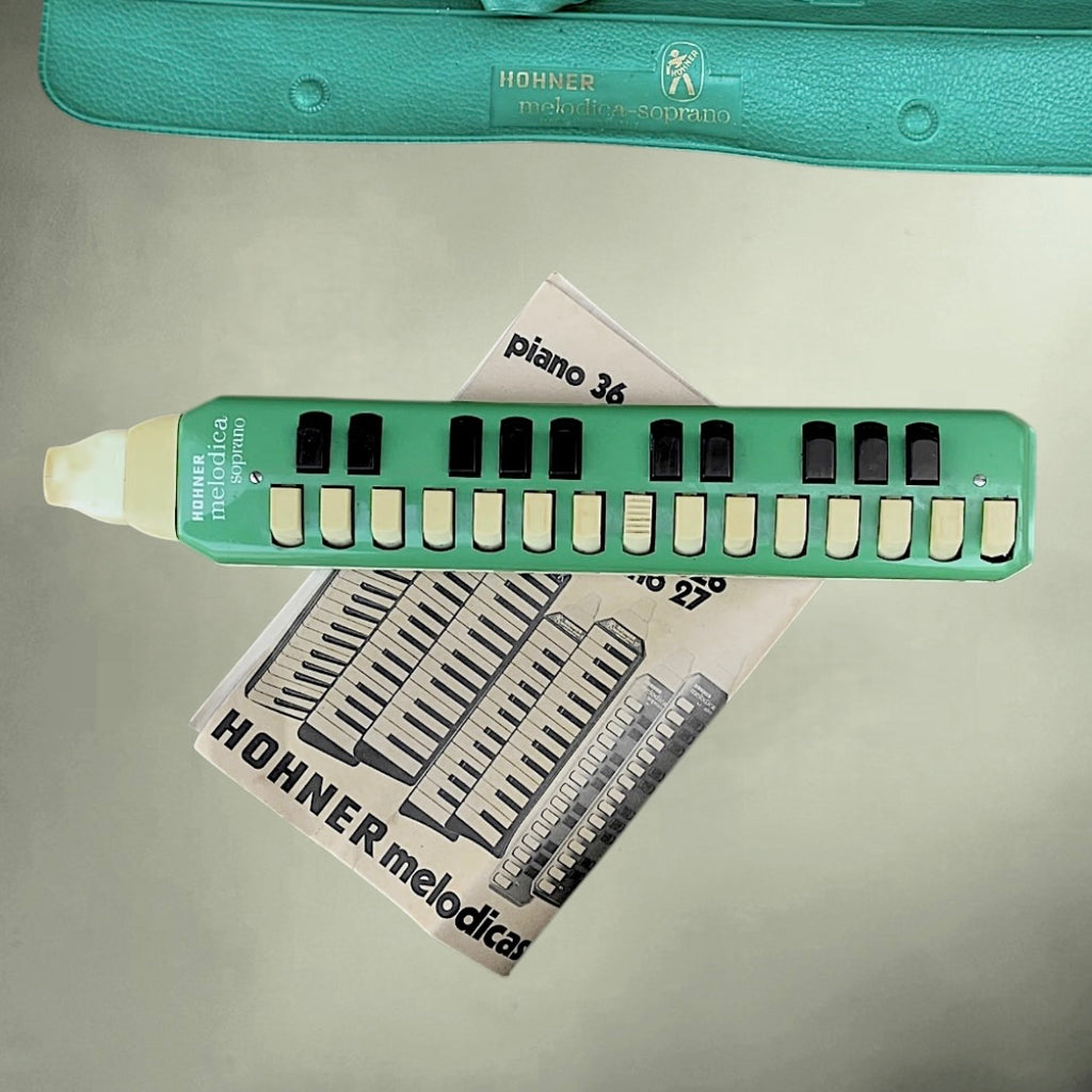 Mélodica Höhner soprano vert avec étui vintage années 60 Made in Germany instrument rétro