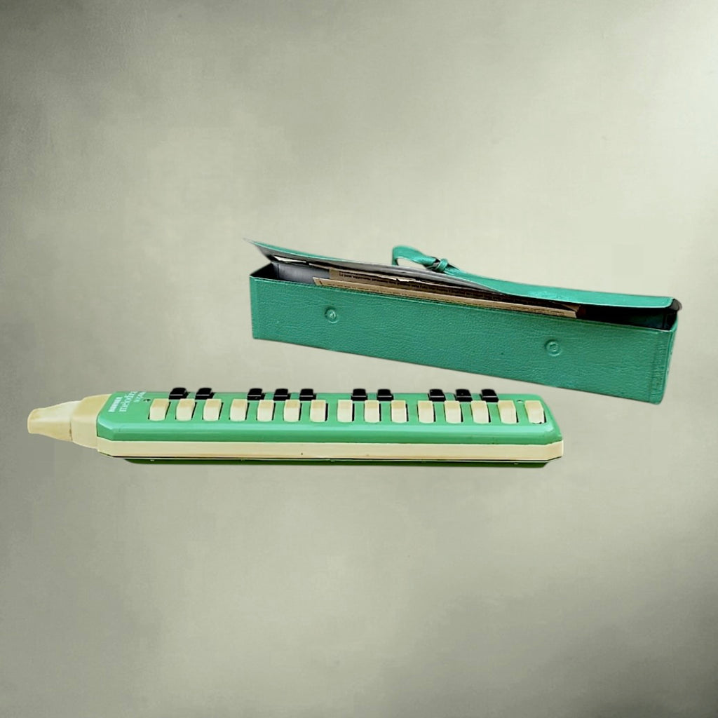 Mélodica Höhner soprano vert avec étui vintage années 60 Made in Germany instrument rétro